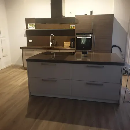 Temporary * Aschaffenbourg